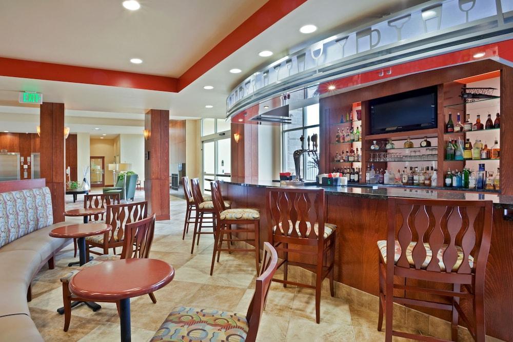 Holiday Inn Yakima By Ihg Exterior photo