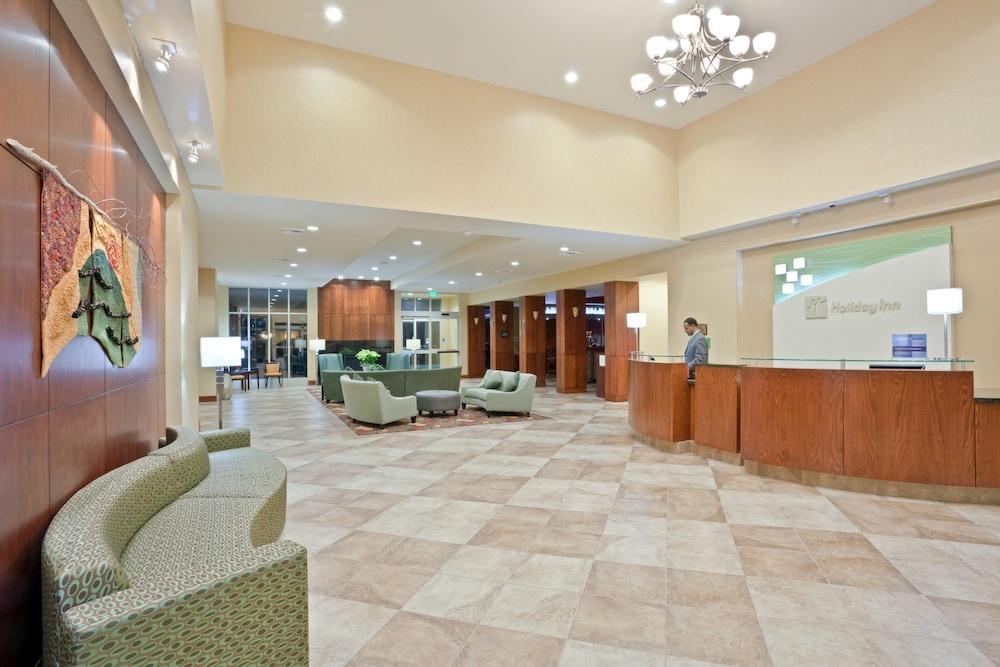 Holiday Inn Yakima By Ihg Exterior photo