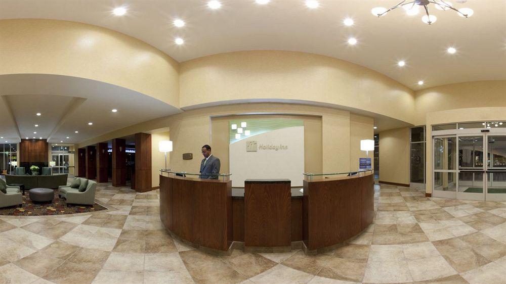 Holiday Inn Yakima By Ihg Exterior photo