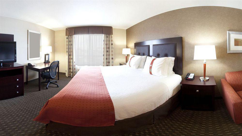 Holiday Inn Yakima By Ihg Exterior photo