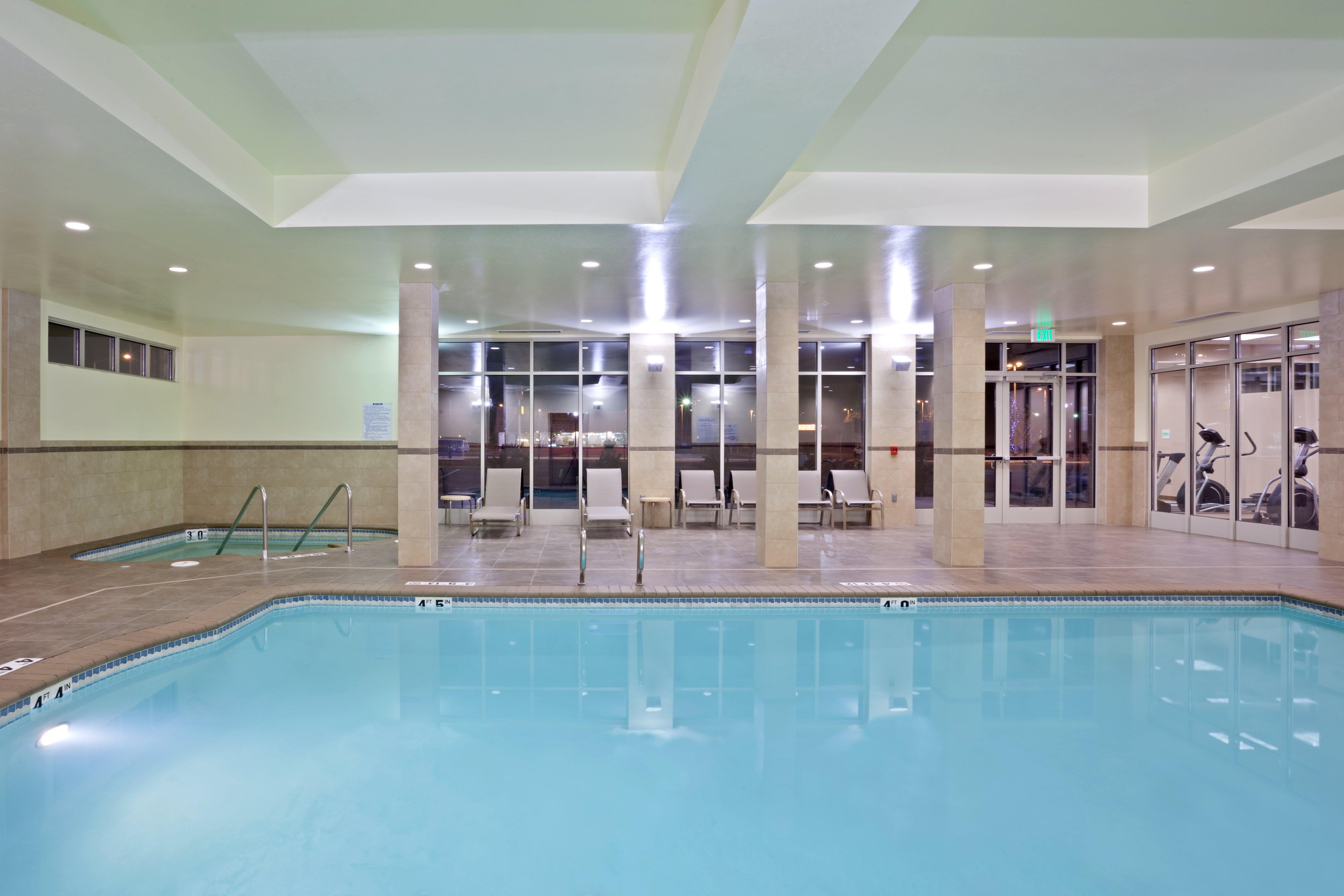 Holiday Inn Yakima By Ihg Exterior photo