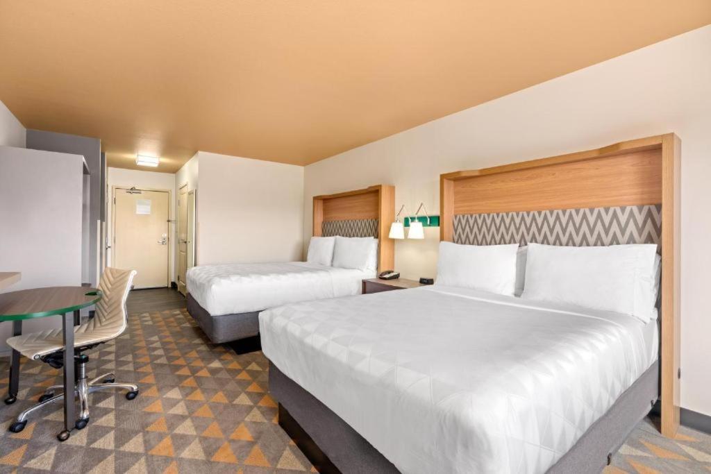 Holiday Inn Yakima By Ihg Exterior photo