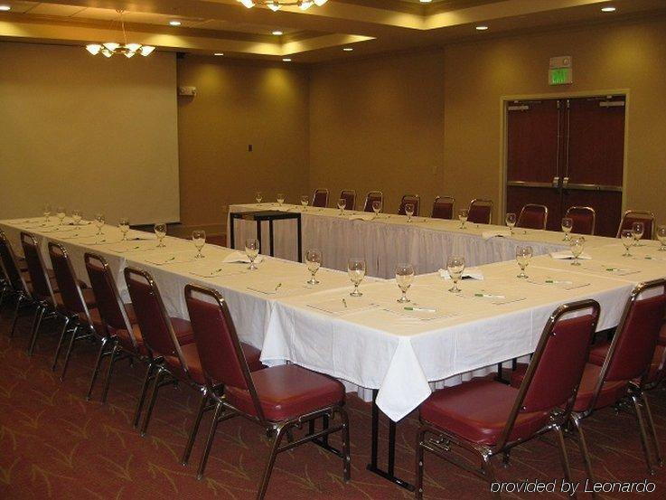 Holiday Inn Yakima By Ihg Business photo